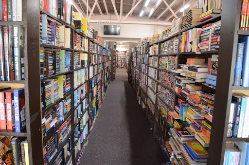 Used Book Store «Book Market Sales & Trading», reviews and photos, 2365 Plainfield Rd, Crest Hill, IL 60403, USA