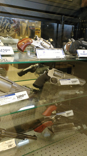 Sporting Goods Store «Academy Sports + Outdoors», reviews and photos, 15350 I-35, Selma, TX 78154, USA
