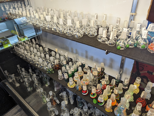 Tobacco Shop «Wild Side Smoke Shop», reviews and photos, 109 W 7th St, Bloomington, IN 47404, USA