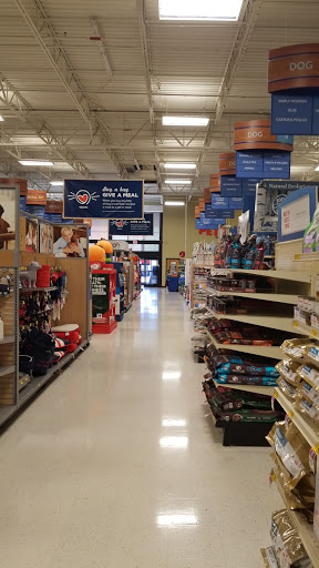 Pet Supply Store «PetSmart», reviews and photos, 5890 Trussville Crossings Pkwy, Birmingham, AL 35235, USA