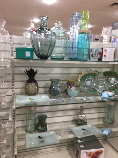 Home Goods Store «HomeGoods», reviews and photos, 3830 Bloomington St, Colorado Springs, CO 80922, USA