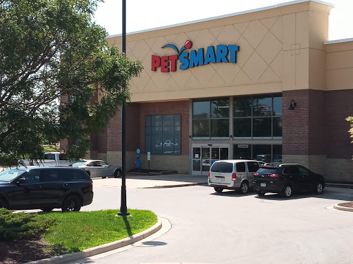 Pet Supply Store «PetSmart», reviews and photos, 5005 S 74th St, Greenfield, WI 53220, USA