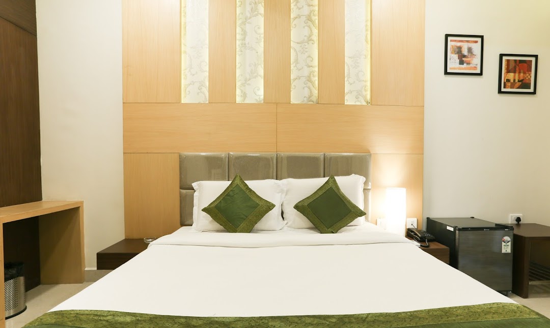 Treebo Emirates Residency - Hotel in Koyambedu Chennai