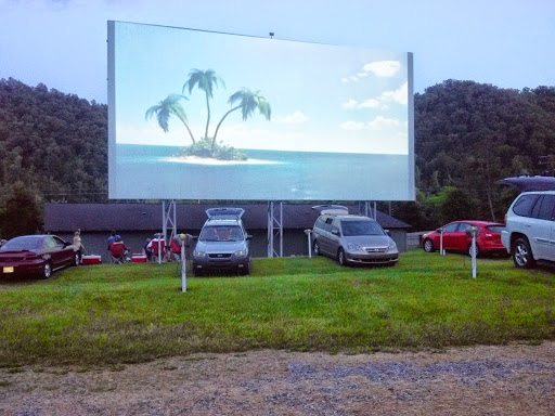 Drive-in Movie Theater «Twin City Drive-In Theatre», reviews and photos, 2512 Volunteer Pkwy, Bristol, TN 37620, USA