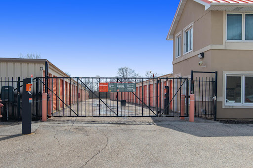 Self-Storage Facility «Public Storage», reviews and photos, 143 E Lake Cook Rd, Palatine, IL 60074, USA