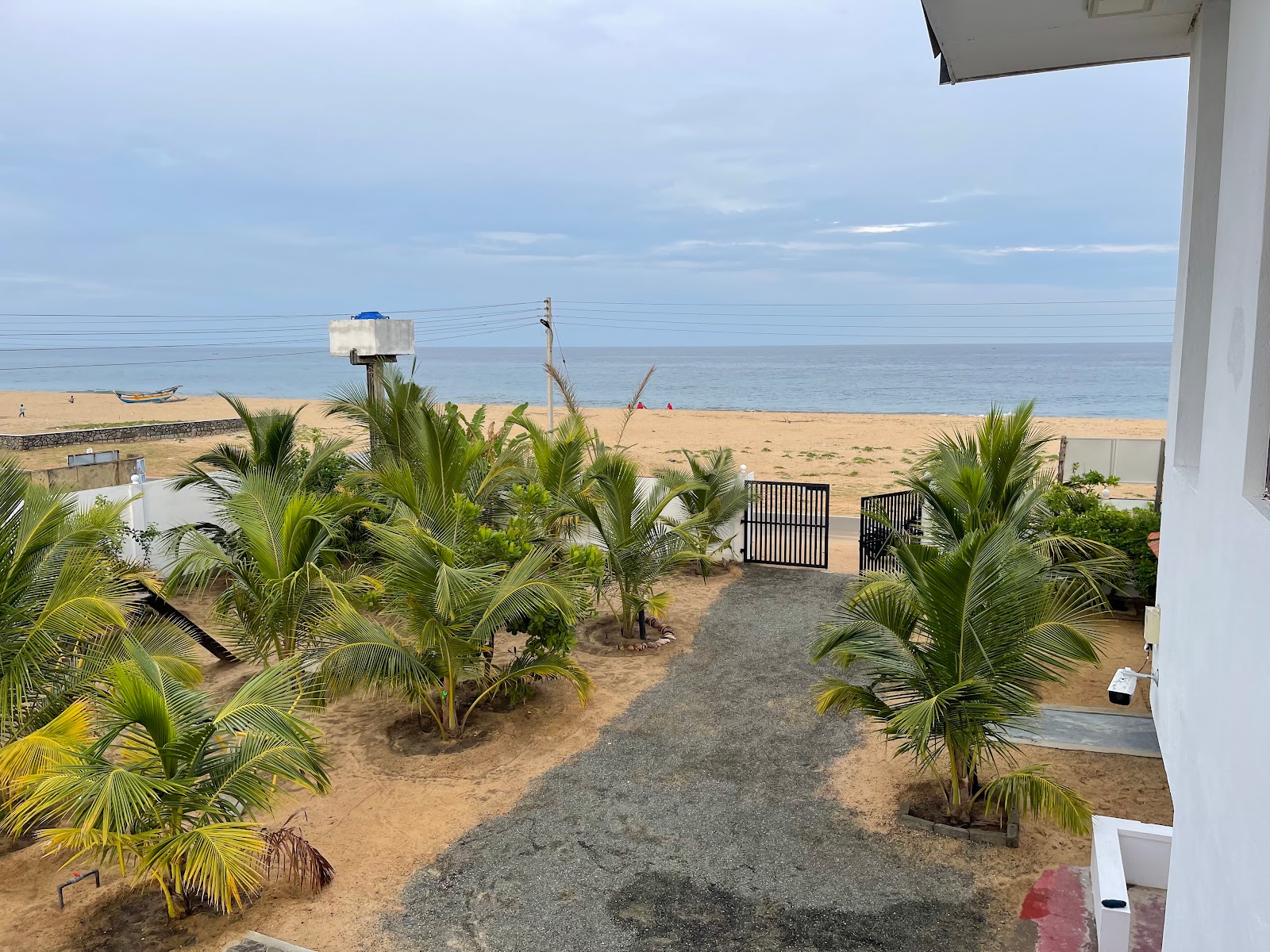 Photo de Rahumaniyabath Beach avec rivage droit, long