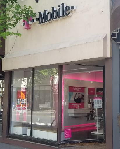 T-Mobile, 369 George St, New Brunswick, NJ 08901, USA, 
