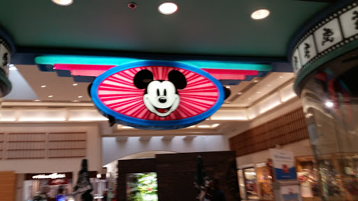 Shopping Mall «Oxmoor Center», reviews and photos, 7900 Shelbyville Rd, Louisville, KY 40222, USA