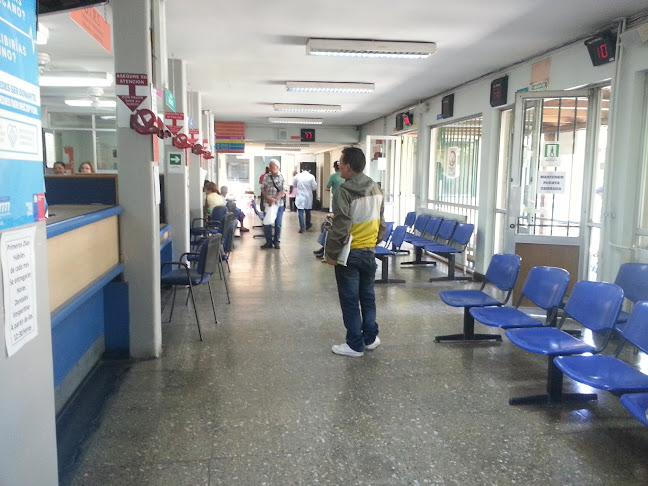 Opiniones de Centro de Salud Familiar Rosita Renard en Ñuñoa - Hospital