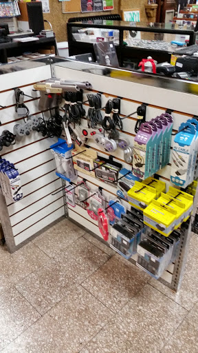 Record Store «Exile on Main Street», reviews and photos, 100 N Chestnut St #120, Champaign, IL 61820, USA