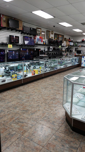 Crossroads Pawn, 5511 Leesburg Pike, Falls Church, VA 22041, USA, 