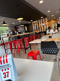 Atmosphère du Restaurant KFC Lyon Meyzieu - n°10