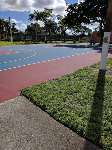Park «Fairway Park», reviews and photos, 3700 Largo Dr, Miramar, FL 33023, USA