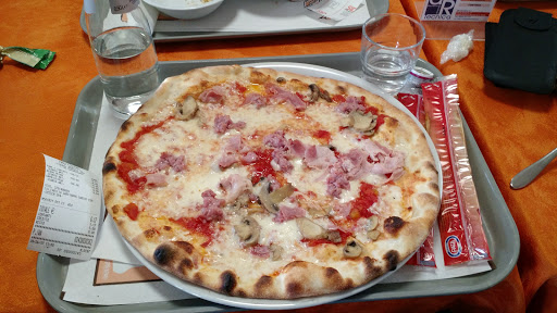 Paolo&Friends · Ristorante Self Service pizzeria in Fiorano Modenese, Provincia di Modena