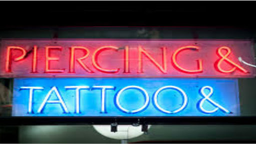 Tattoo Shop «Splash of Color Tattoo & Piercing Studio», reviews and photos, 515 E Grand River Ave f, East Lansing, MI 48823, USA