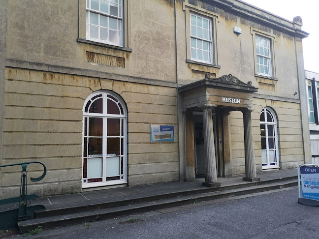 Reviews of Swindon Museum & Art Gallery in Swindon - Museum