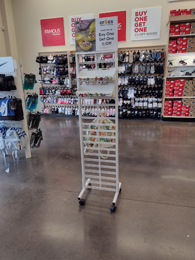 Shoe Store «Famous Footwear», reviews and photos, 7951 W Tropical Pkwy, Las Vegas, NV 89149, USA