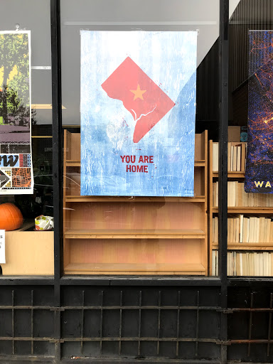 Book Store «Walls Of Books», reviews and photos, 3325 Georgia Ave NW, Washington, DC 20010, USA