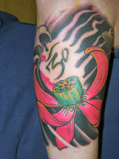 Tattoo Shop «Ben Around Tattoos and Offbeat Gallery», reviews and photos, 701 W Main St, Charlottesville, VA 22903, USA