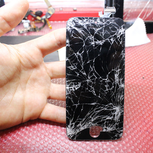 Electronics Repair Shop «iNfigo iPhone iPad iMac Repair & Accessories», reviews and photos, 108 S Cedros Ave, Solana Beach, CA 92075, USA