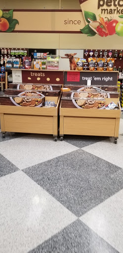 Pet Supply Store «Petco Animal Supplies», reviews and photos, 450 N Rte 17, Paramus, NJ 07652, USA