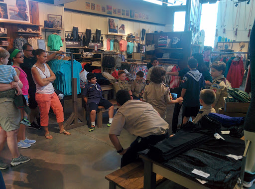 Clothing Store «L.L. Bean», reviews and photos, 1 Ridge Hill Boulevard, Yonkers, NY 10710, USA