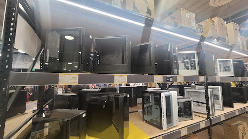 Micro Center image