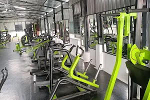 Shockwave fitness studio image