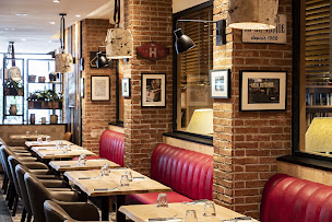 Photo n°92 de Hippopotamus Steakhouse à Meudon ()