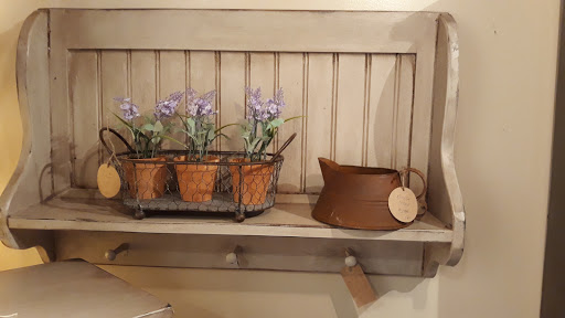 Consignment Shop «Gallery 265 Inc Resale Estate Furniture and Consignment», reviews and photos, 265 N US Hwy 17 92, Longwood, FL 32750, USA