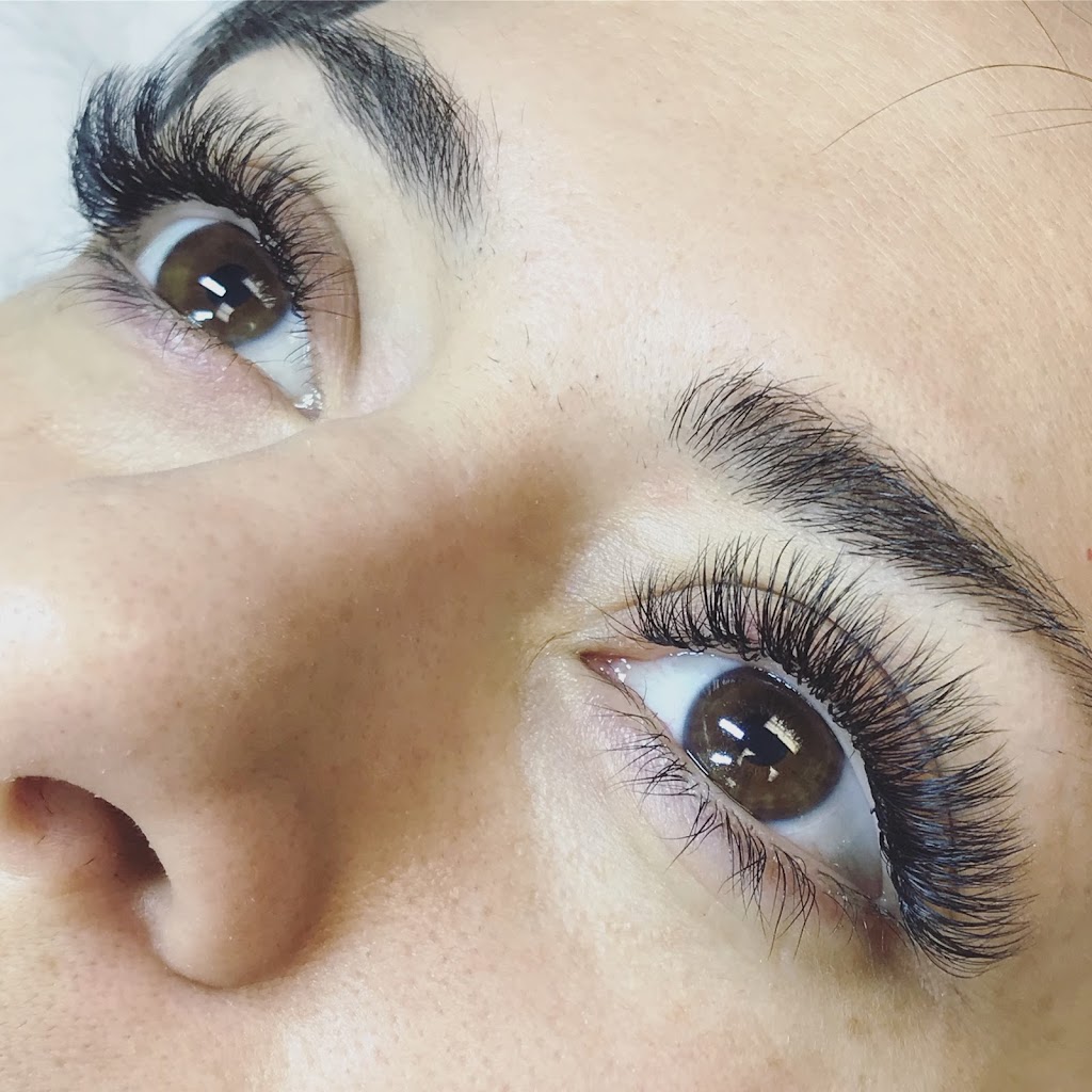 Bella MeShe Lash Studio & Skin Care 14092