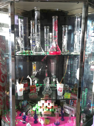Vaporizer Store «Big Chief Smoke Shop», reviews and photos, 6020 Fair Oaks Blvd, Carmichael, CA 95608, USA