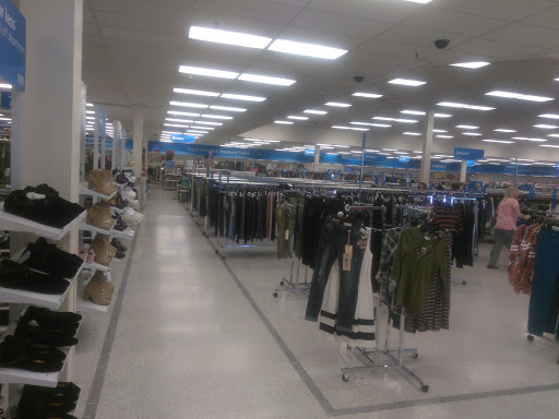 Clothing Store «Ross Dress for Less», reviews and photos, 2325 Lancaster Dr NE, Salem, OR 97305, USA