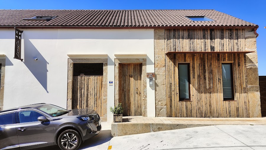 LiresCa Hotel & Restaurante