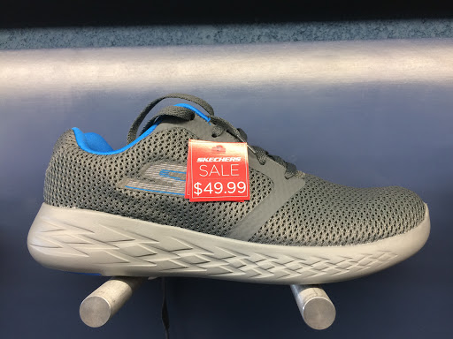 SKECHERS Warehouse Outlet