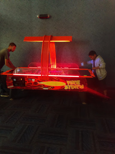 Movie Theater «Cinemark Ridgmar 13», reviews and photos, 2300 Green Oaks Rd, Fort Worth, TX 76116, USA