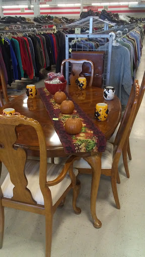 Thrift Store «Village Thrift», reviews and photos, 7533 S Crescent Blvd, Pennsauken Township, NJ 08109, USA