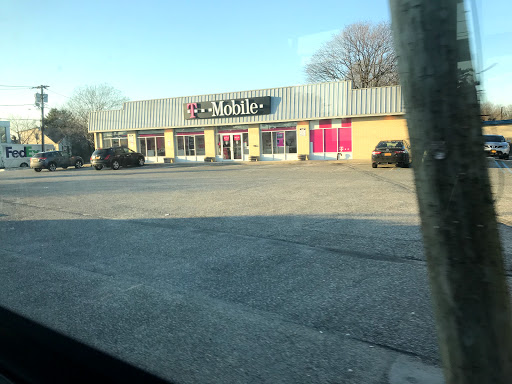 Cell Phone Store «T-Mobile», reviews and photos, 590 Hempstead Turnpike, West Hempstead, NY 11552, USA