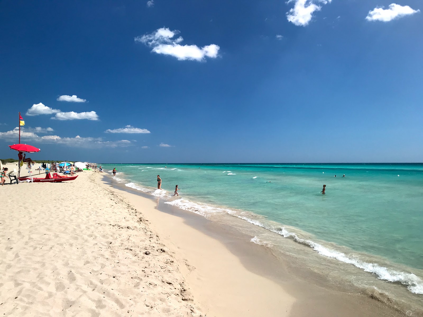 Fotografija Fontanelle beach z svetel fin pesek površino