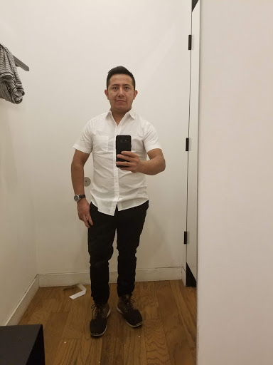 Clothing Store «Express», reviews and photos, 3101 Steinway St, Astoria, NY 11103, USA