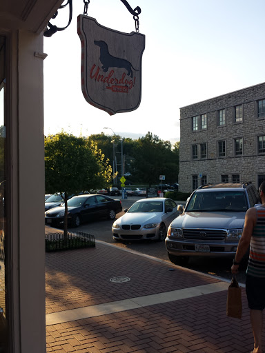 Wine Store «Underdog Wine Co.», reviews and photos, 319 E 55th St, Kansas City, MO 64113, USA