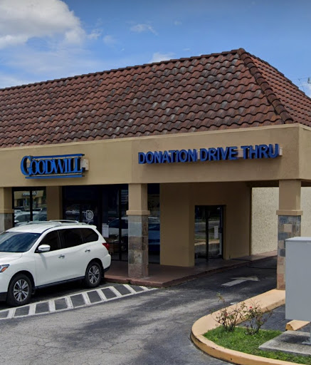 Goodwill Donation Center – Venetia Plaza