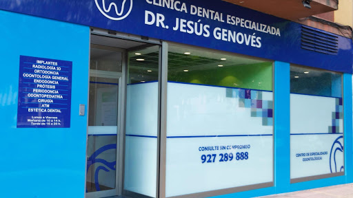 Clínica Dental Especializada Dr. Jesús Genovés en Navalmoral de la Mata, Cáceres‎