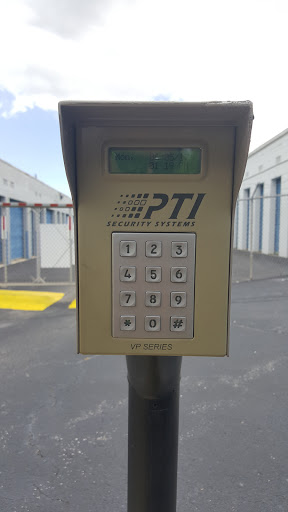 Storage Facility «Extra Space Storage», reviews and photos, 1931 Spartanburg Hwy, Hendersonville, NC 28792, USA