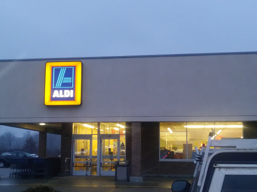 Supermarket «ALDI», reviews and photos, 2150 W State St, Alliance, OH 44601, USA