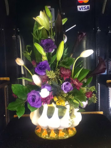 Florist «Showers of Flowers», reviews and photos, 3850 San Pablo Ave # 100, Emeryville, CA 94608, USA