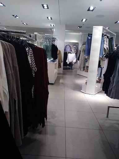 Clothing Store «H&M», reviews and photos, 2140 Annapolis Mall Rd, Annapolis, MD 21401, USA