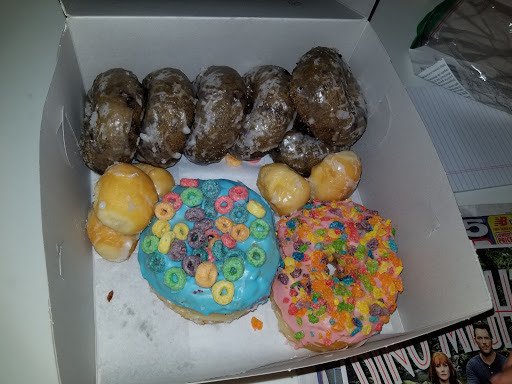 Donut Shop «AM Donut & Yogurt», reviews and photos, 305 Huntington Dr, Monrovia, CA 91016, USA