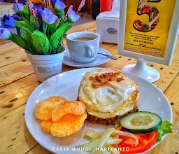 Betah Nongkrong Coffee & Resto photo