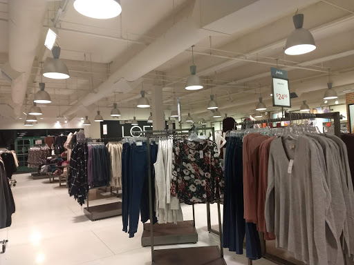 Shopping Mall «Vacaville Premium Outlets», reviews and photos, 321 Nut Tree Rd, Vacaville, CA 95687, USA